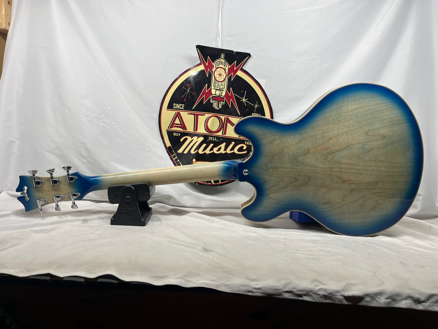 D'Angelico DAPDCBLBCSCB9EX Doublecut Semi-Hollow Body Electric Guitar