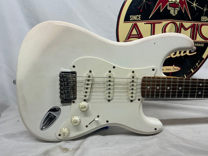 Squier Stratocaster - White