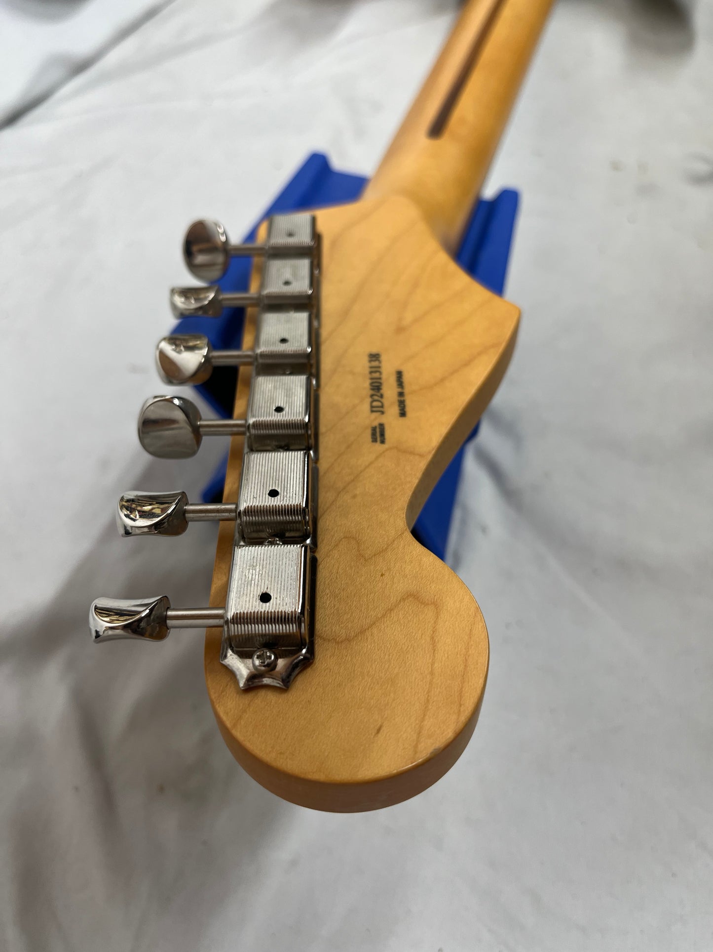 Fender 2024 Collection, Made in Japan Hybrid II Stratocaster Strat HSH with Gig Bag - Vintage Natural