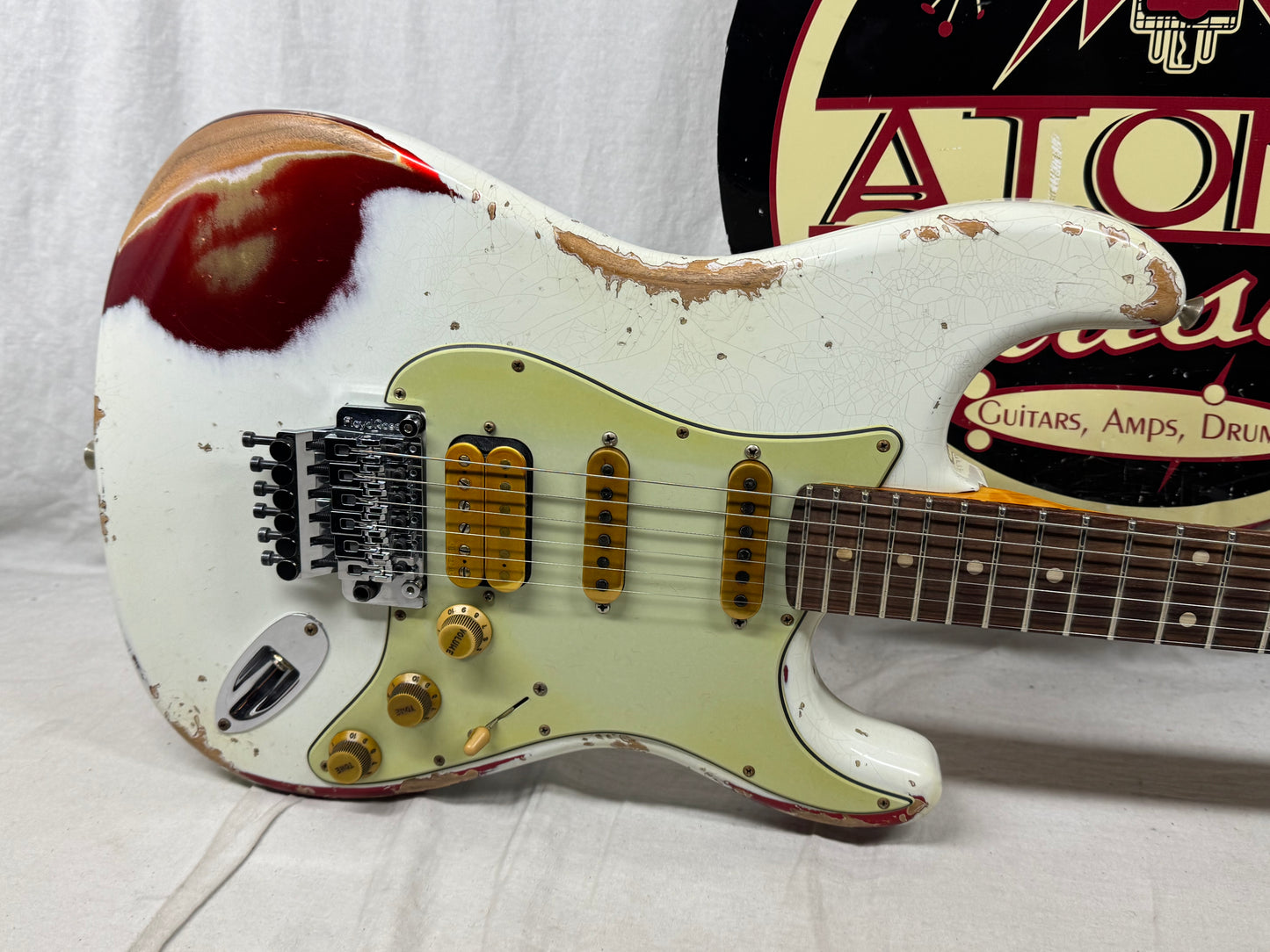 Fender USA Custom Shop Limited Edition White Lightning Stratocaster FR HSS 22 Guitar with COA + Case 2023 - Olympic White top / Candy Apple Red bottom / Rosewood fingerboard