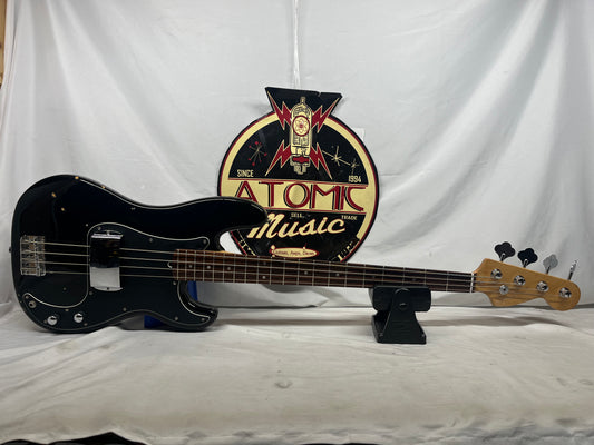 Squier Affinity Series 4-String Electric Precision Bass - Black
