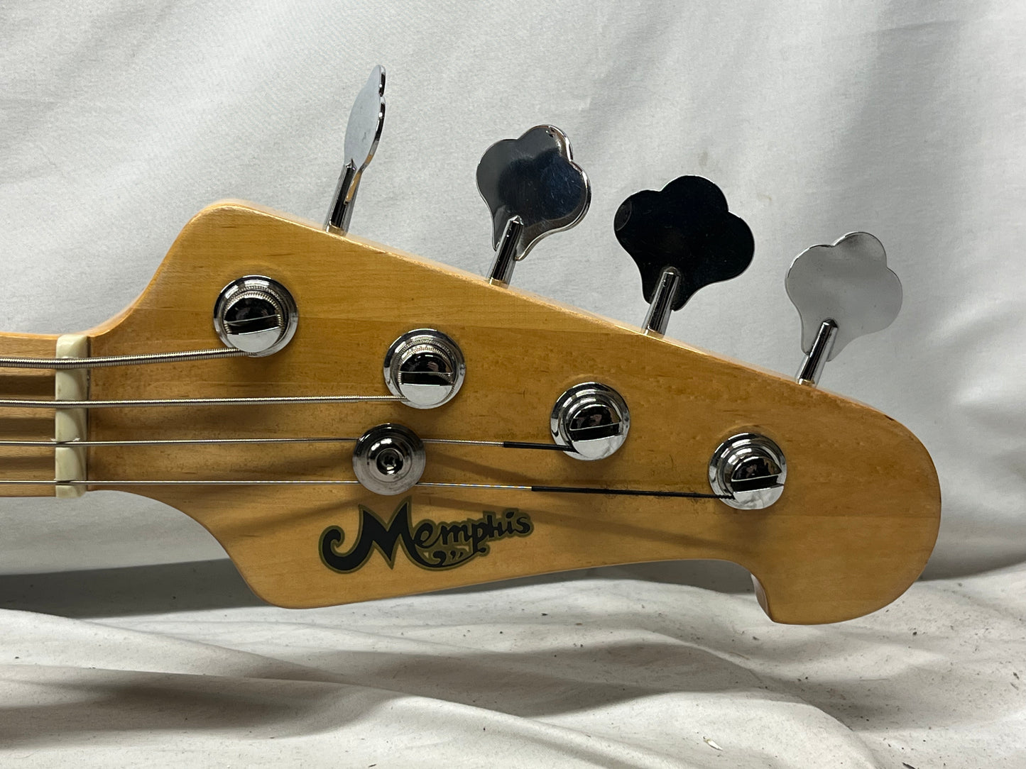 Memphis Doublecut 4-String P-Style Electric Bass