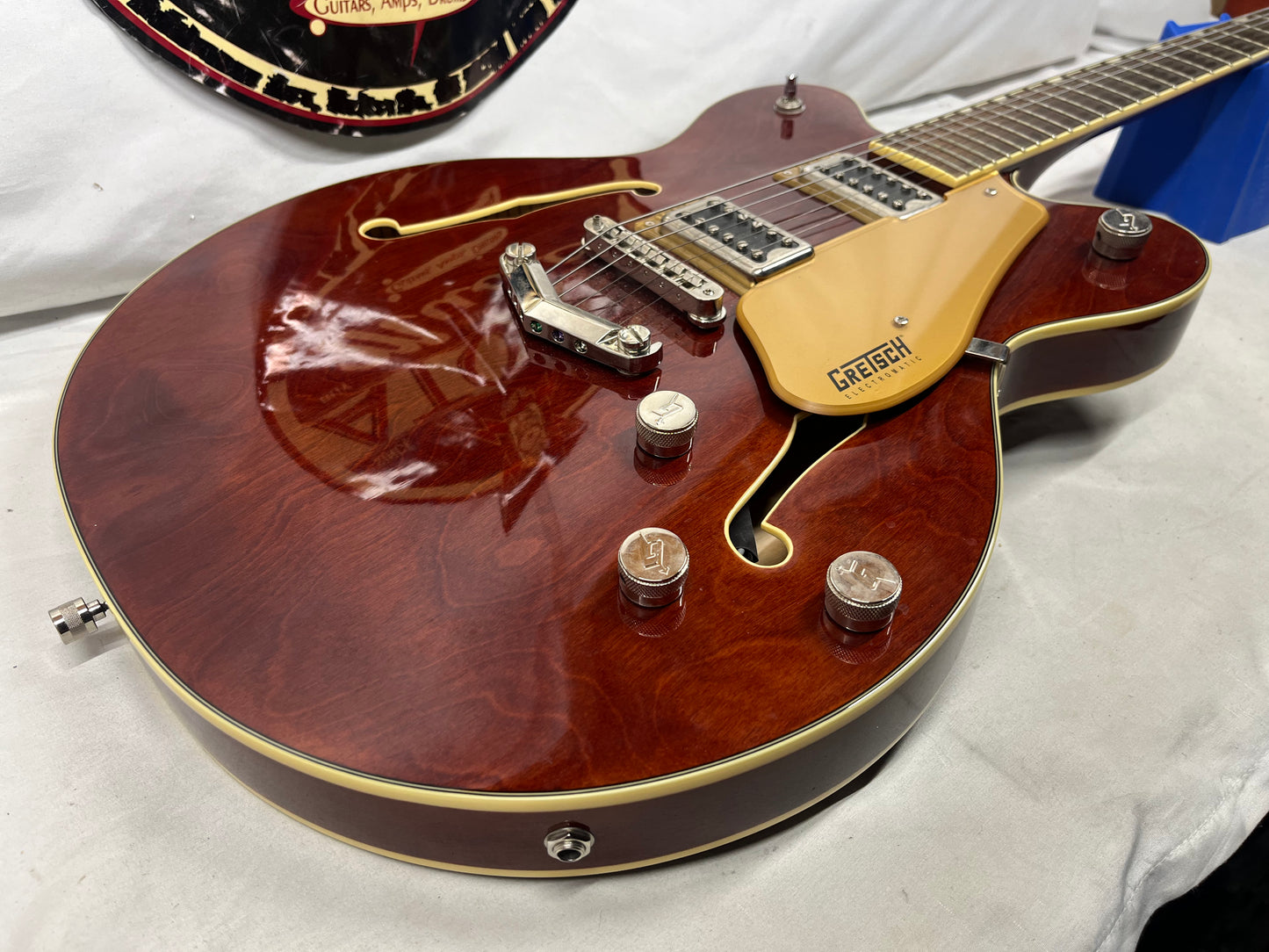 Gretsch G5622 Semi-Hollow Body Electric Guitar