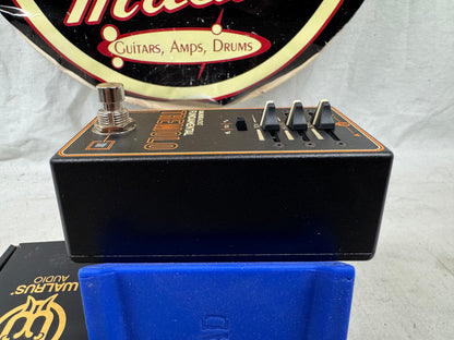 Walrus Audio Fundamental Tremolo Pedal with Box