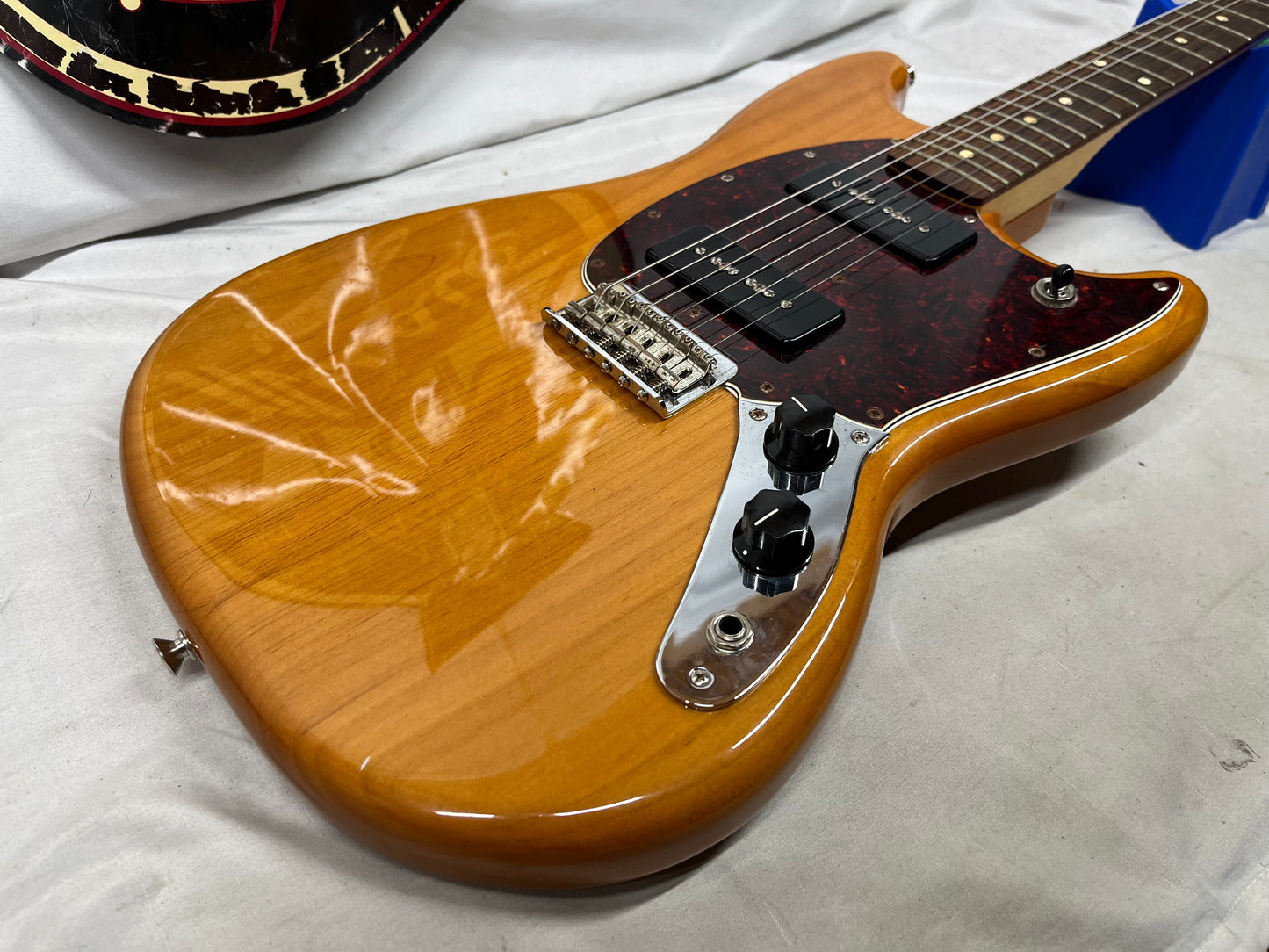 Fender Player Mustang 90 Electric Guitar - Aged Natural
