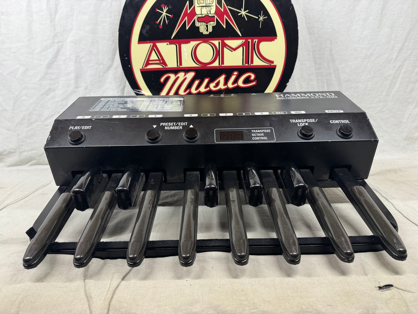 Hammond XPK-100 xpk100 MIDI Pedalboard