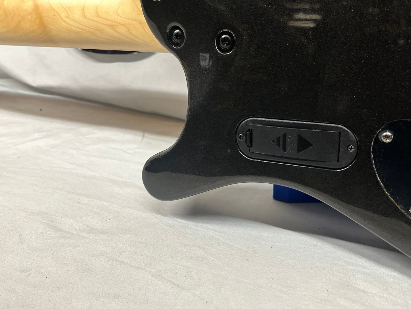 Mitchell MB200 4-String Electric Bass - Gunmetal