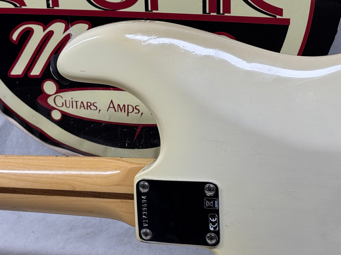 Fender American Vintage '56 1956 Stratocaster Guitar 2017 - Aged White Blonde / Maple neck