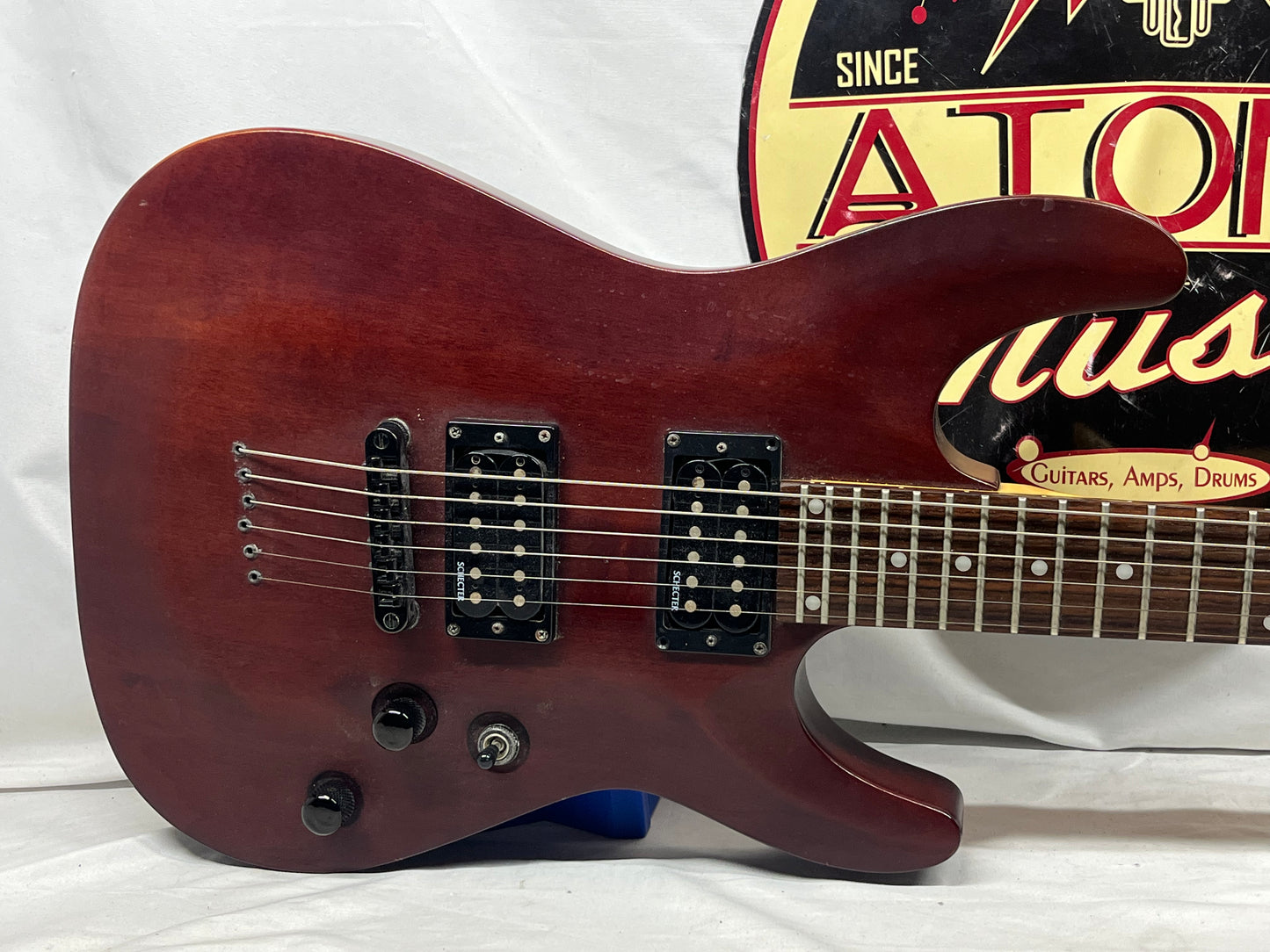 Schecter Diamond Series Omen-6 Doublecut Electric Guitar