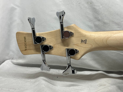 Fullerton 4-String Doublecut Electric Bass