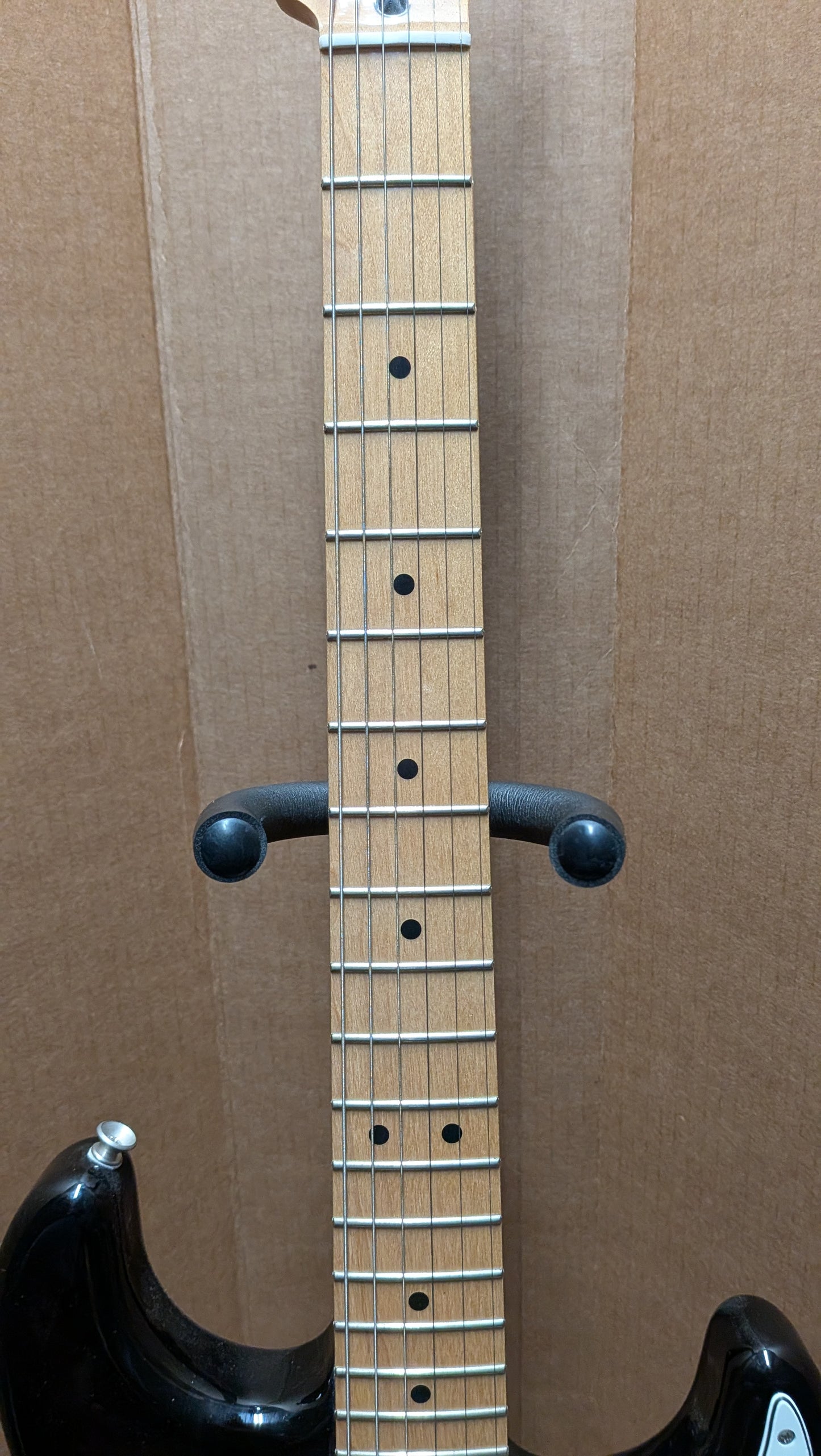 Fender MIM Standard Stratocaster Electric Guitar