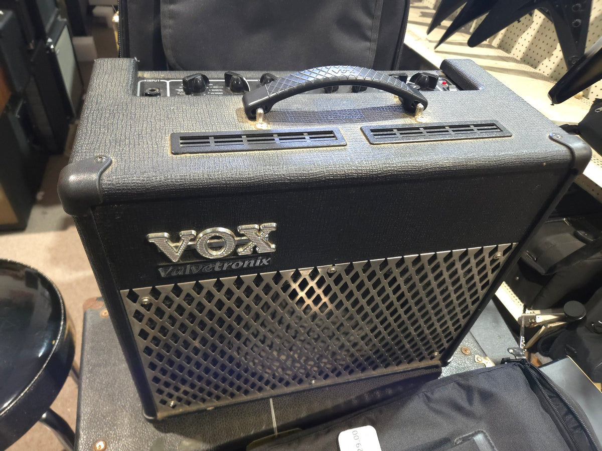 Vox Valvetronix AD30VT 30-Watt 1x10 Modeling Guitar Combo 2004 - 2008 - Local Pickup Only