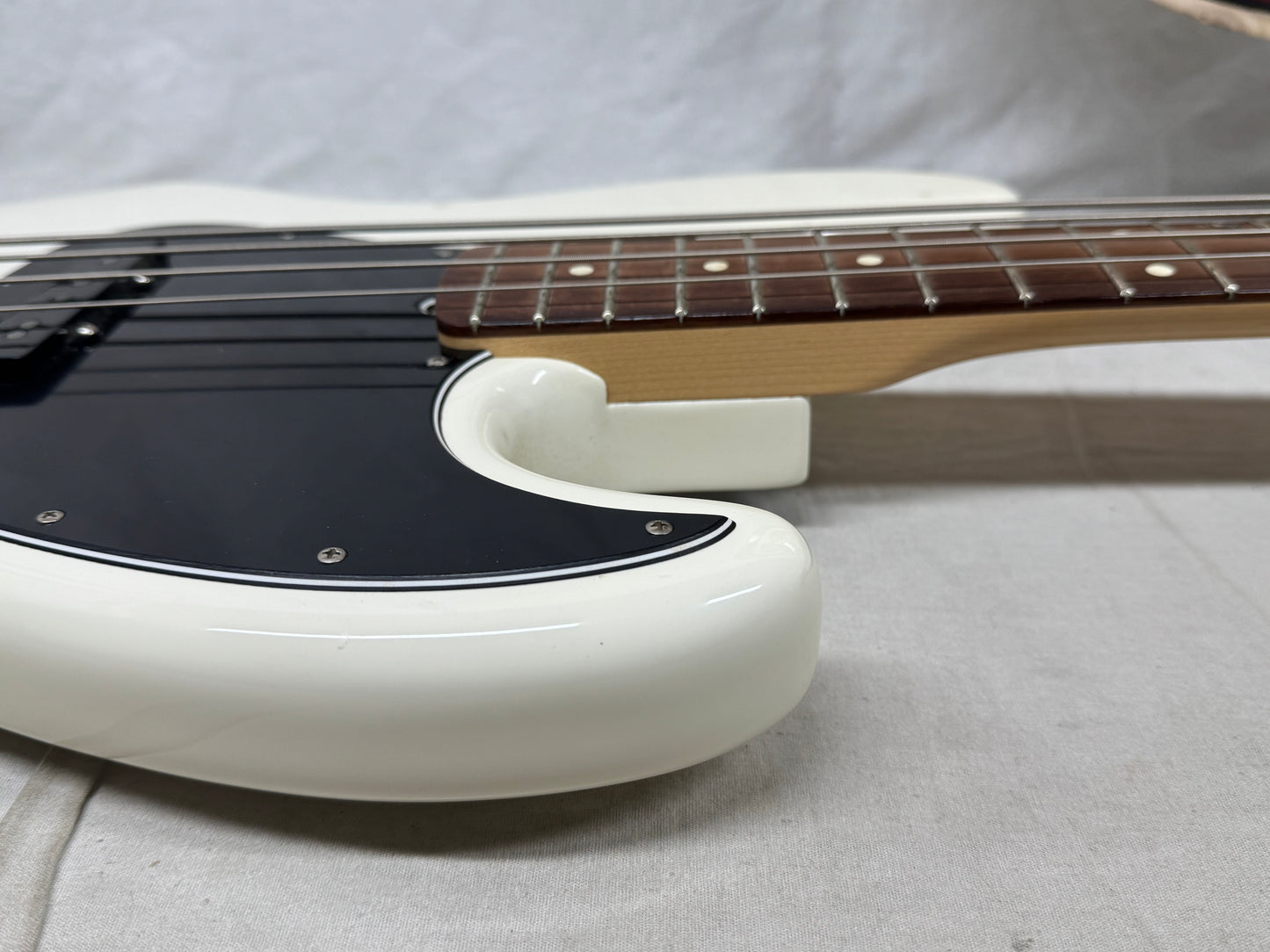 Fender American Performer Jazz Bass 4-string J-Bass with Gig Bag 2019 - Arctic White / Rosewood fingerboard