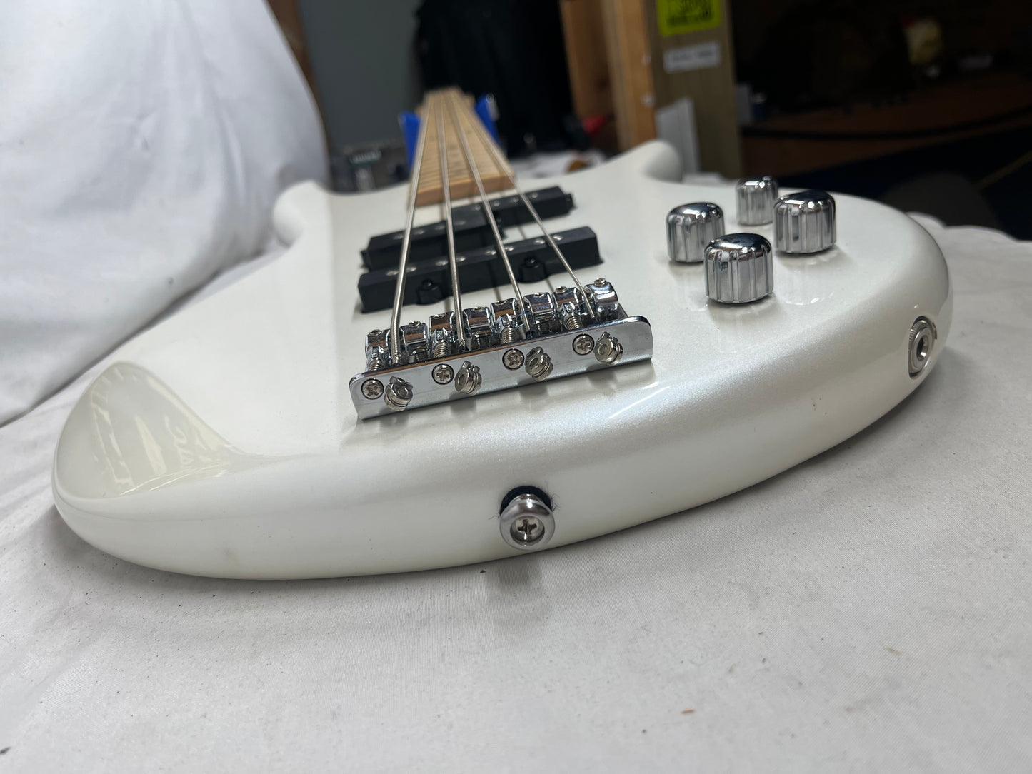 Ibanez Soundgear Gio GSR200M 4-String Electric Bass