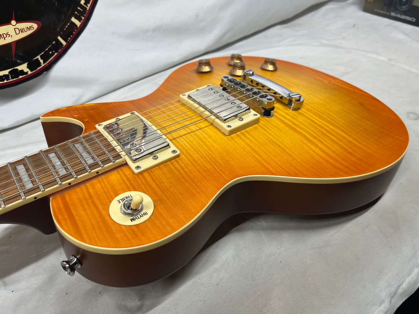 IYV ILS-300D Singlecut LP-Style Electric Guitar