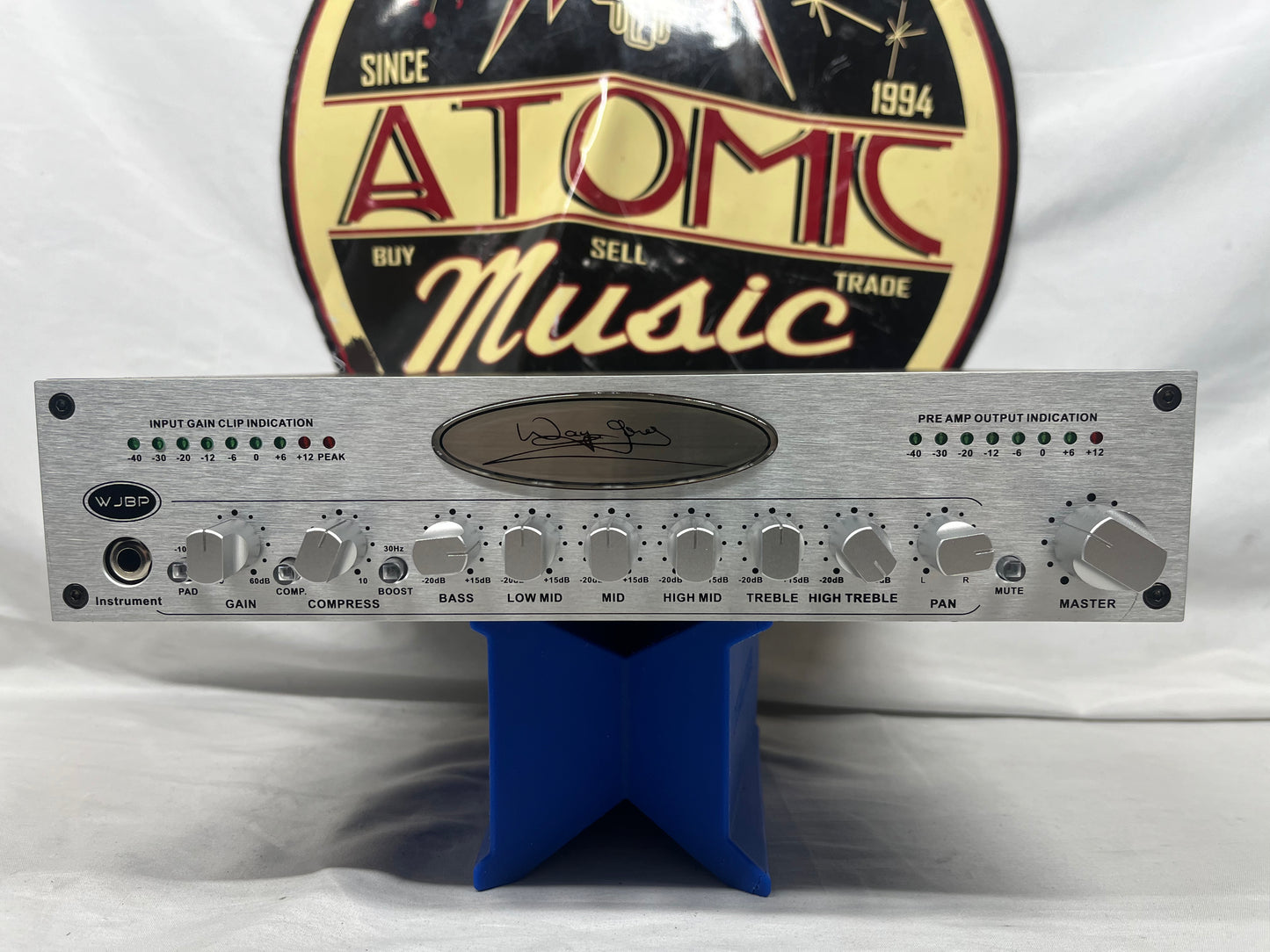 Wayne Jones Audio WJBP Bass Stereo Valve Pre-Amp + WJ1x10 Powered Speaker with Power Supply