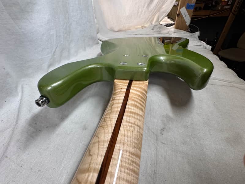 Partsbass Unknown neck on Sadowsky Body 4-string Bass - Image 24