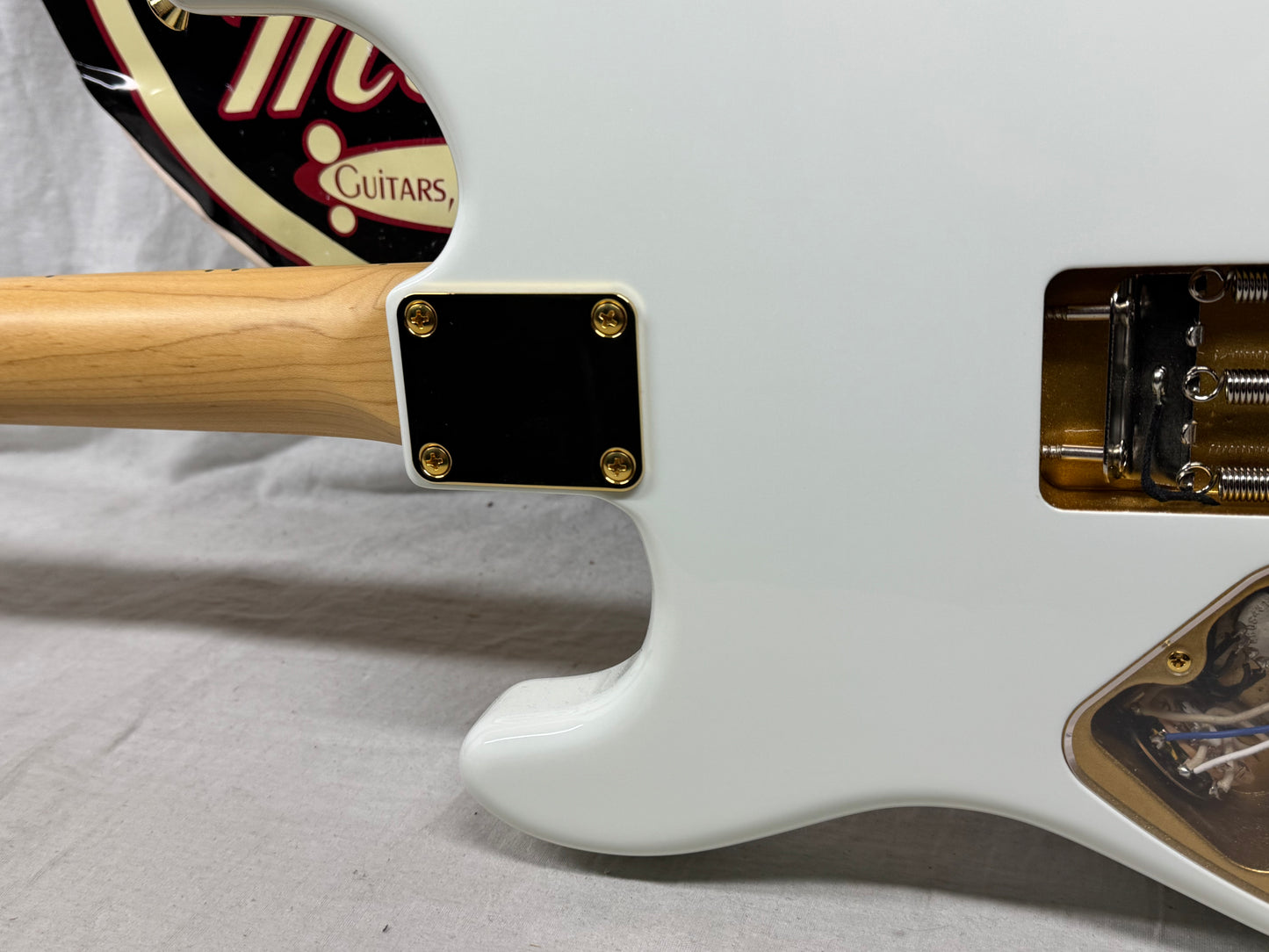 Fender MIJ Ken L’arc-en-Ci Signature Experiment #1 no. 1 Stratocaster Guitar with Case 2024 - Polar White / Maple neck