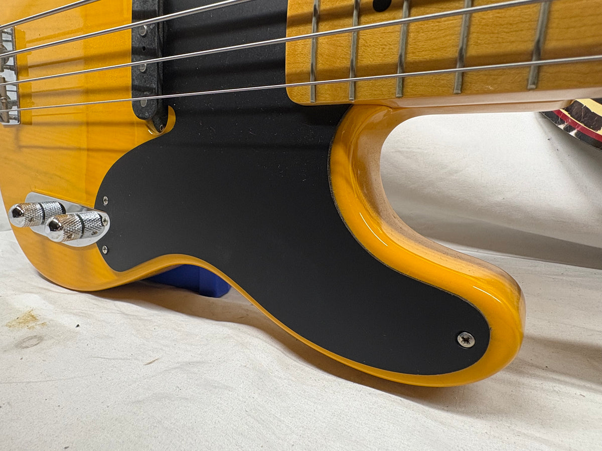 Fender Precision Bass - Butterscotch Blonde with Maple Fretboard