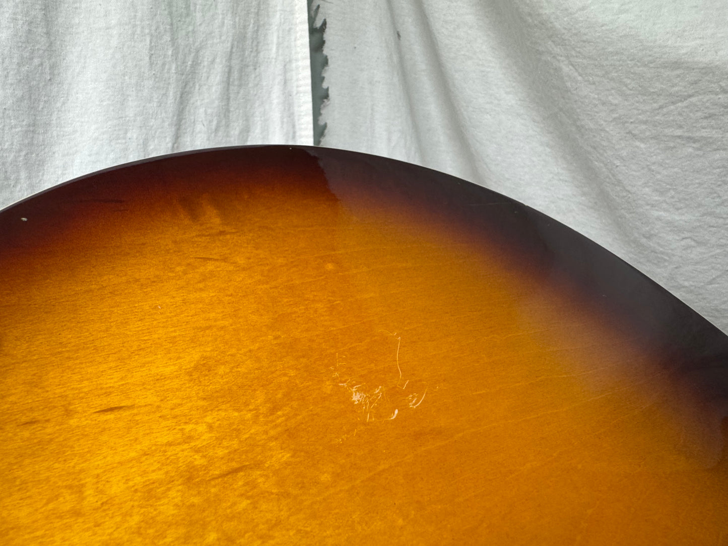 Epiphone Sorento Semi-Hollowbody Guitar with Case Reissue