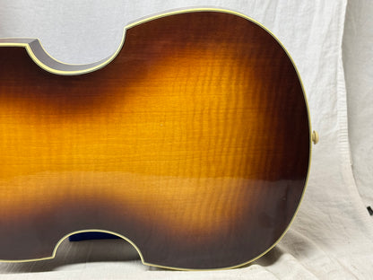 Hofner 500/1 Violin / Beatle 4-string Hollowbody Bass with Case