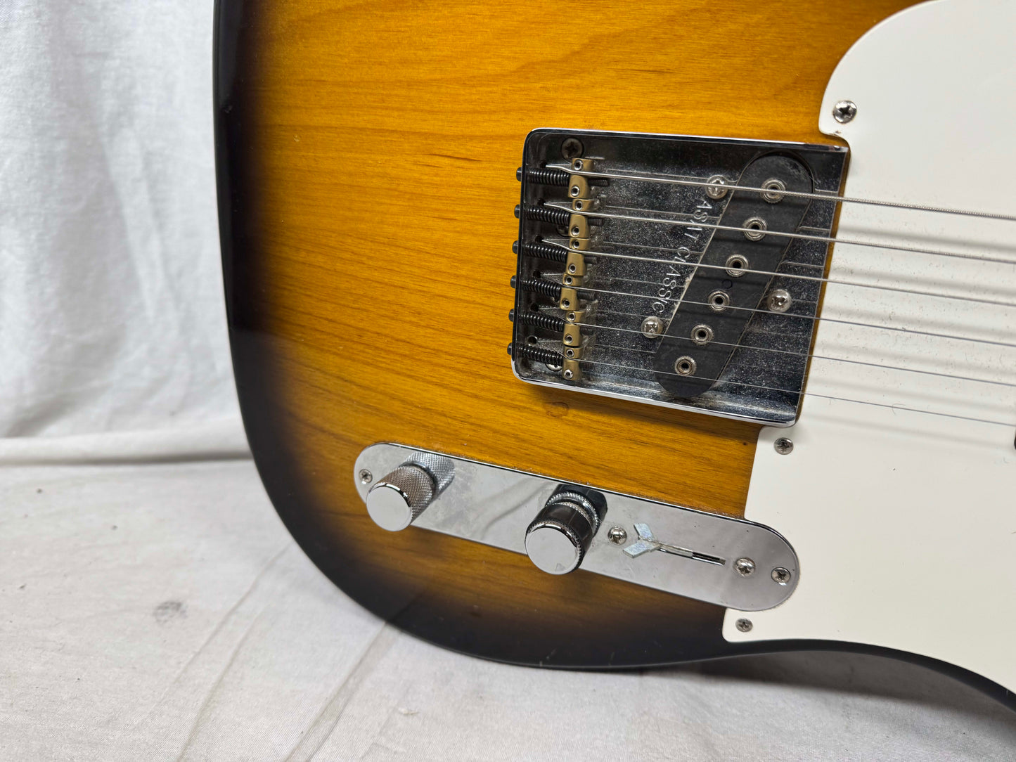 G&L USA ASAT Classic Singlecut T-style Guitar with Case
