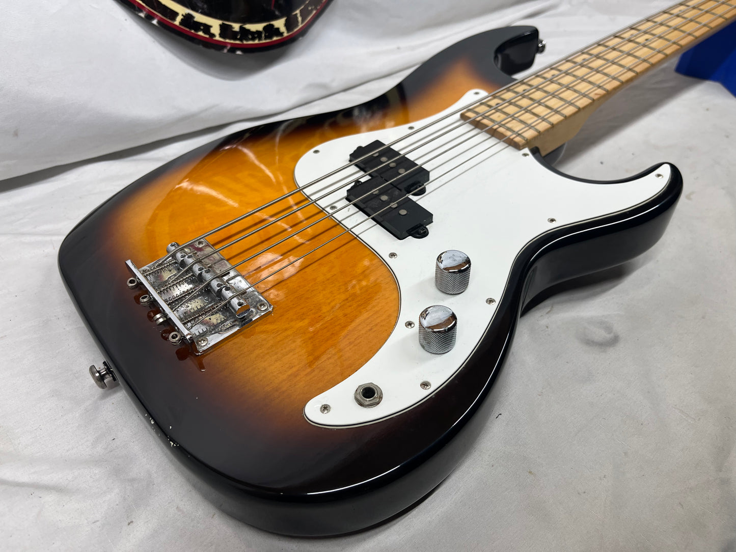 Samick Greg Bennett Corsair CR2 4-String Doublecut P-Style Bass
