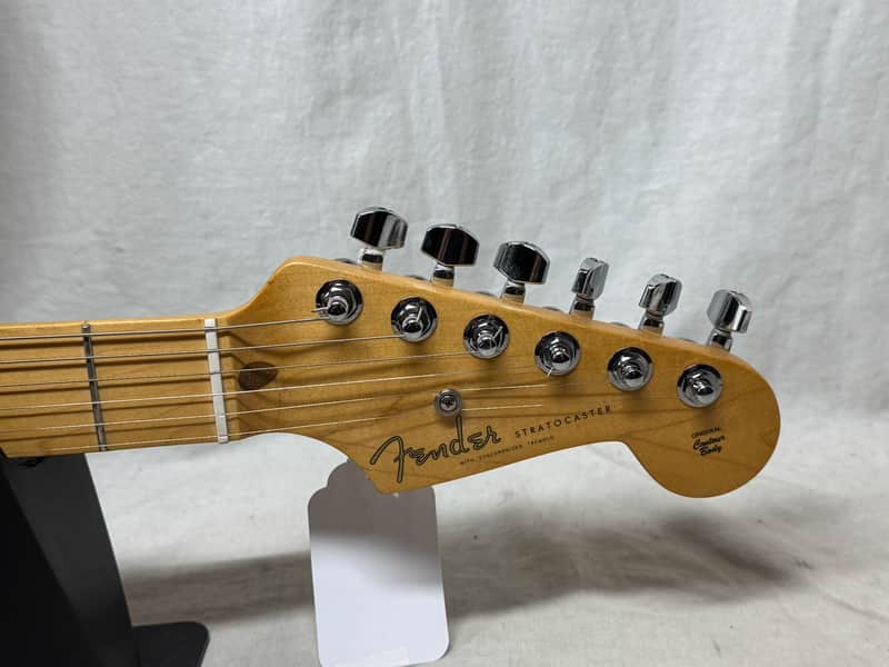 Fender EOB Sustainer Ed O'Brien ( Radiohead ) Signature Stratocaster Guitar with Case - Image 8