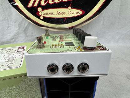 Electro-Harmonix Ravish Sitar Emulator Pedal with Box