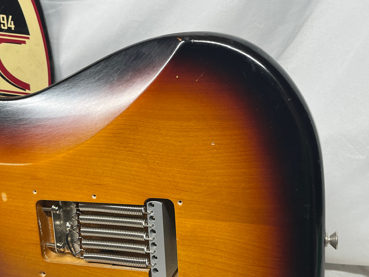 Fender Road Worn '60s Stratocaster Strat Electric Guitar - 3-Color Sunburst