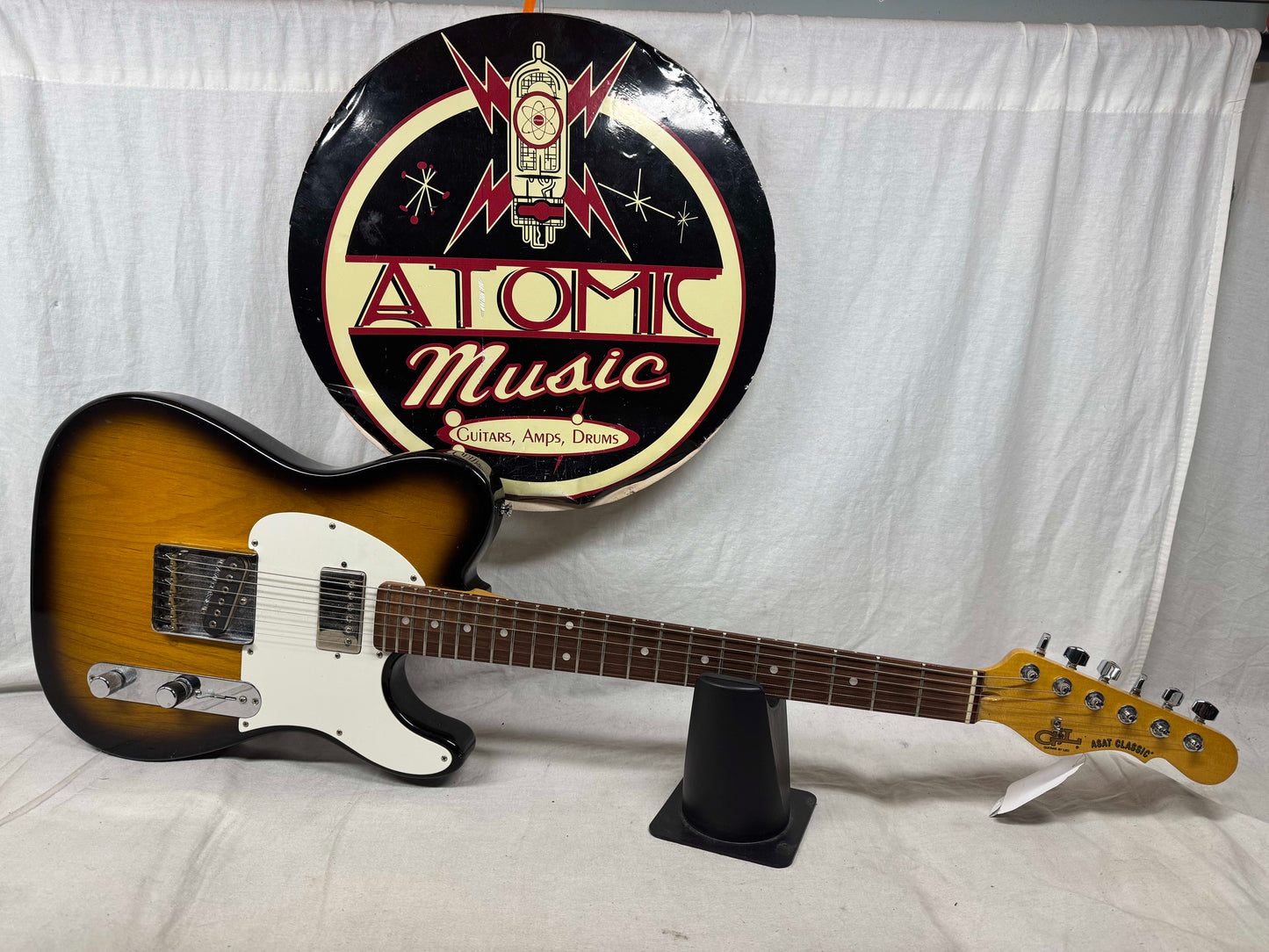 G&L USA ASAT Classic Singlecut T-style Guitar with Case