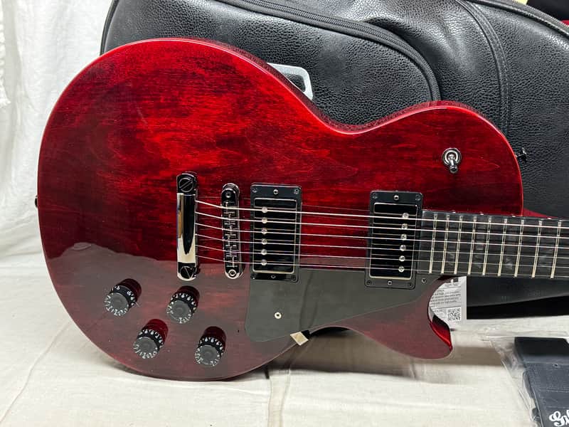 Gibson LPSTDG25WRBN3 Les Paul Studio Dark Guitar with Gig Bag - Image 2