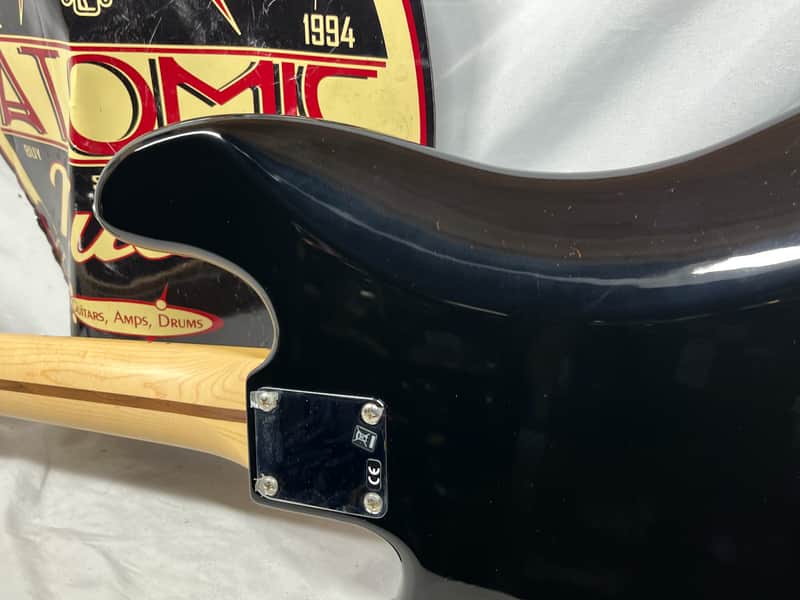 Fender Deluxe Active Electric Precision Bass Special - Image 13