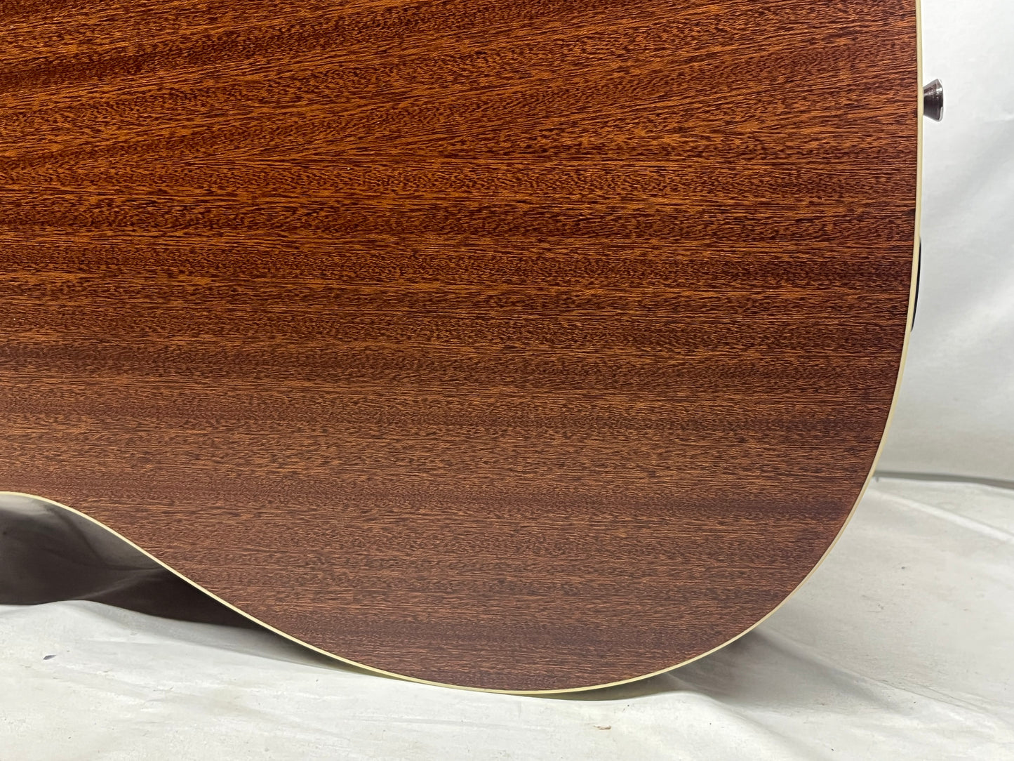 Alvarez RF26CESB Regent Series Acoustic Electric Guitar - *Missing Battery Cover*