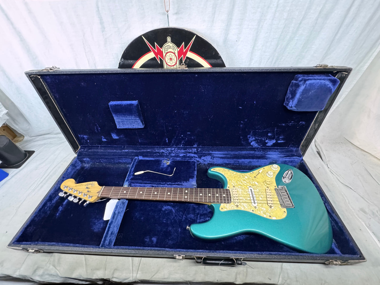 Fender American Standard Stratocaster Guitar with Case 1993 - Cobalt Blue Metallic