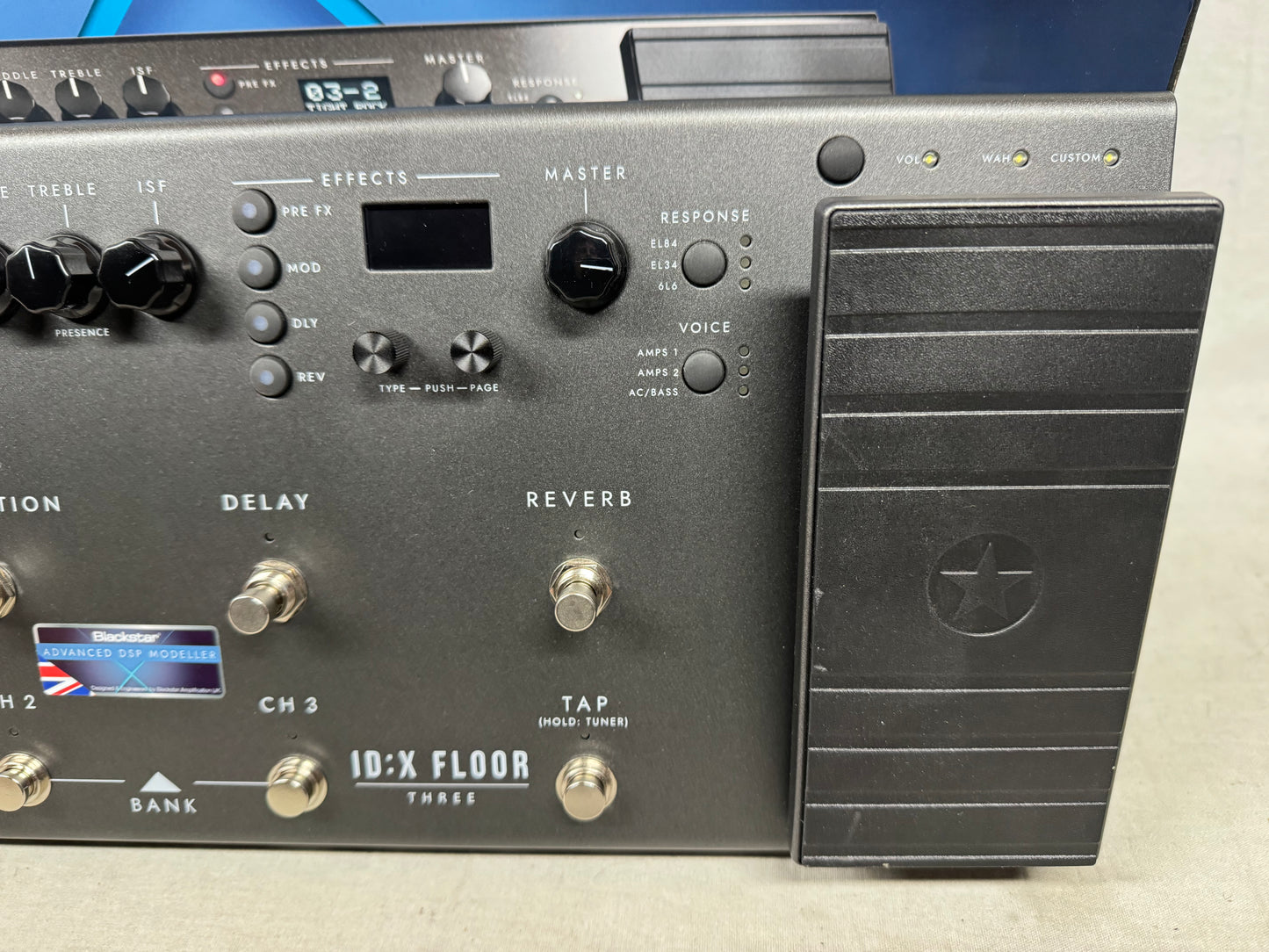 Blackstar ID:X Floor Three Guitar Multi-Effects Pedal with Power Supply + Box