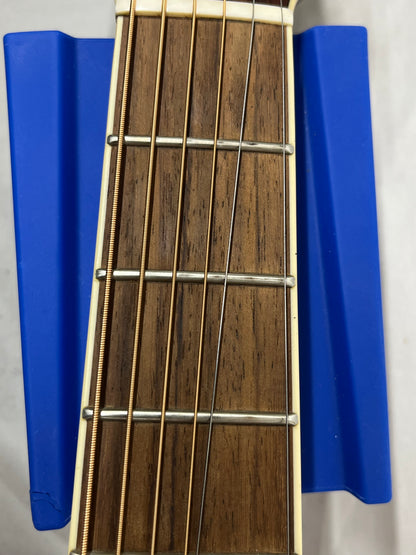 Wechter 1730 Acoustic Guitar