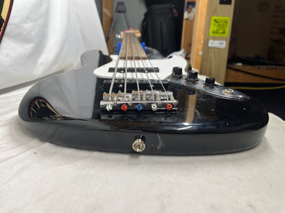 Squier Affinity Series Jazz Bass V 5-String Electric Bass - Black
