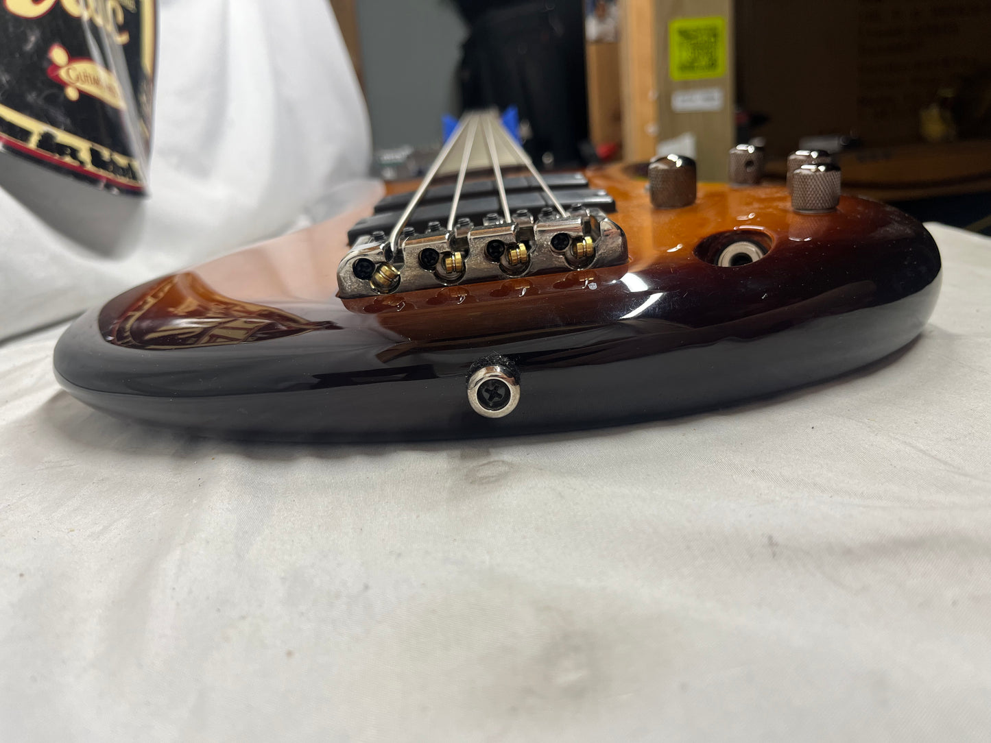 Ibanez Soundgear SR370 4-String Electric Bass