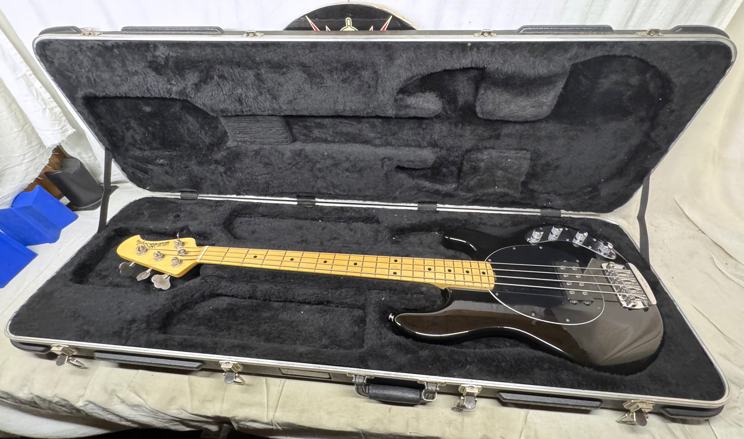 Ernie Ball Music Man Stingray sting ray 3 EQ H 3eq 4-string Bass with Case 2003 - Black / Maple neck