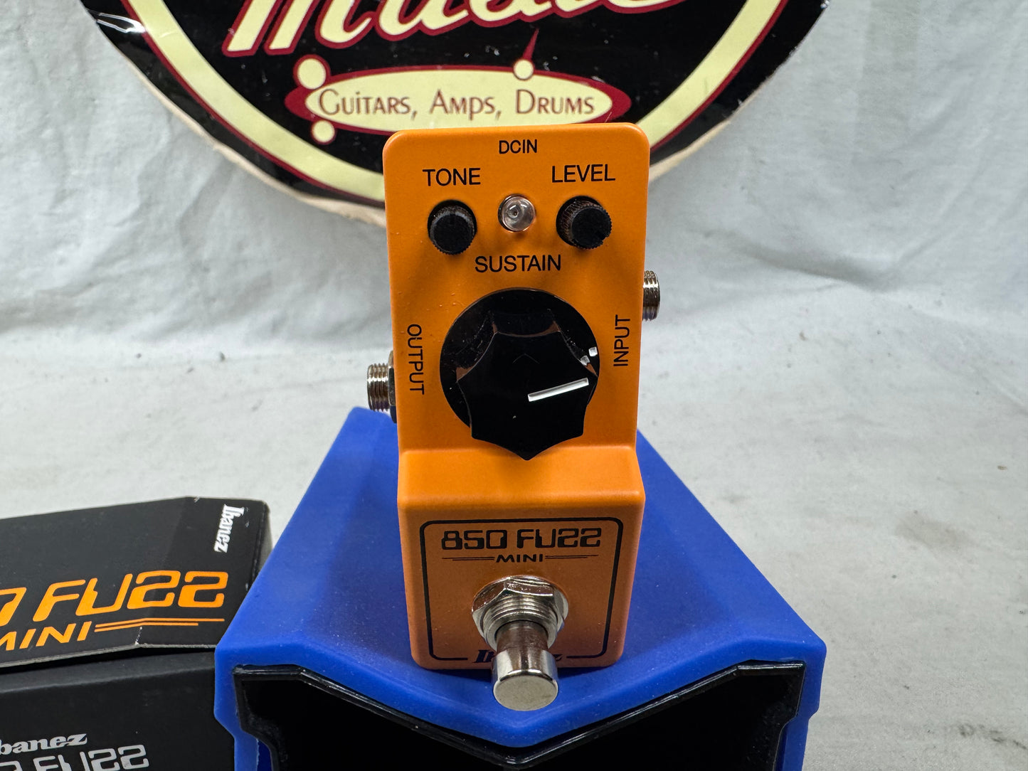 Ibanez 850 Fuzz Mini Fuzz Pedal with Box
