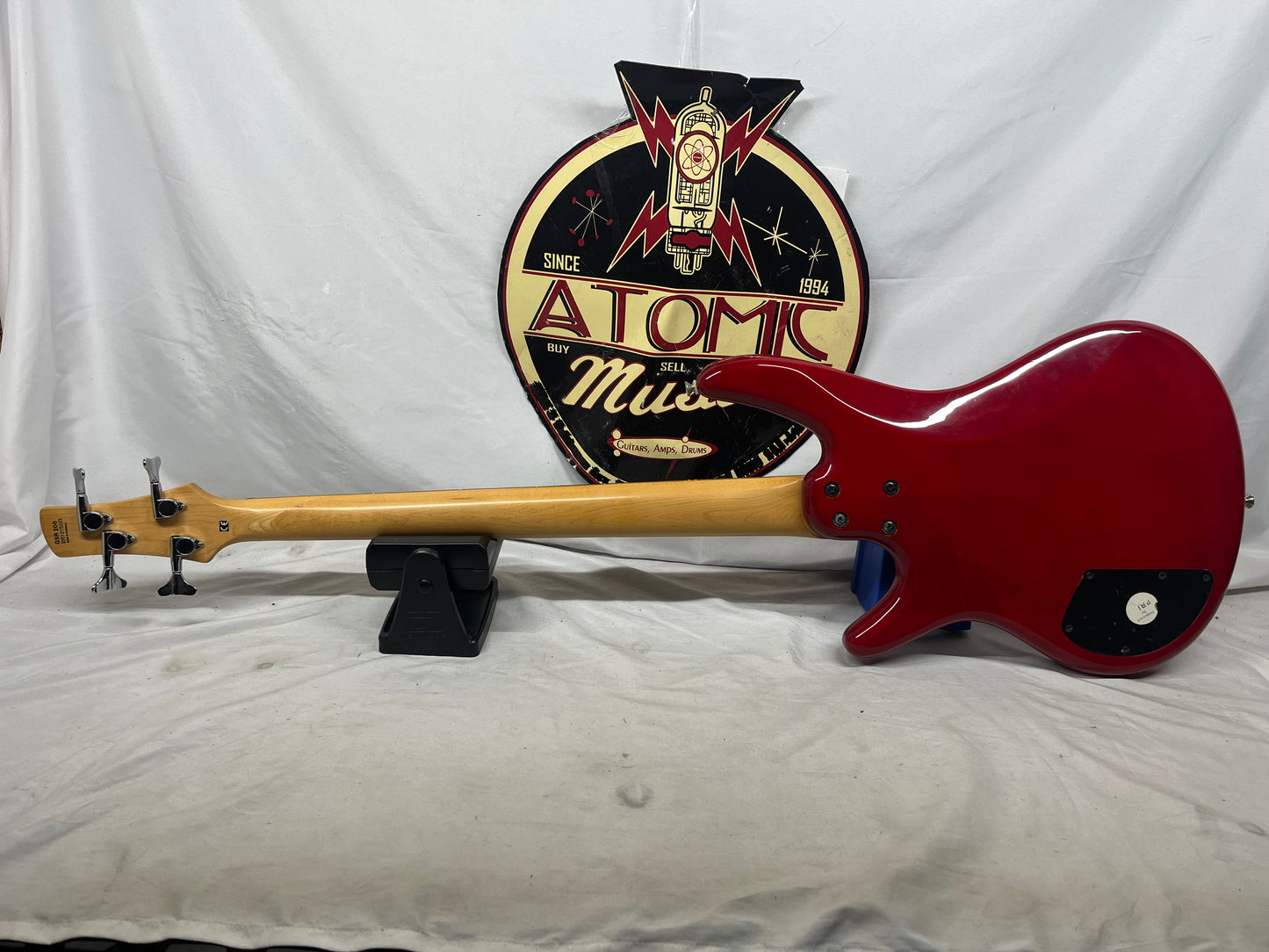 Ibanez Soundgear Gio GSR200 4-String Doublecut Electric Bass