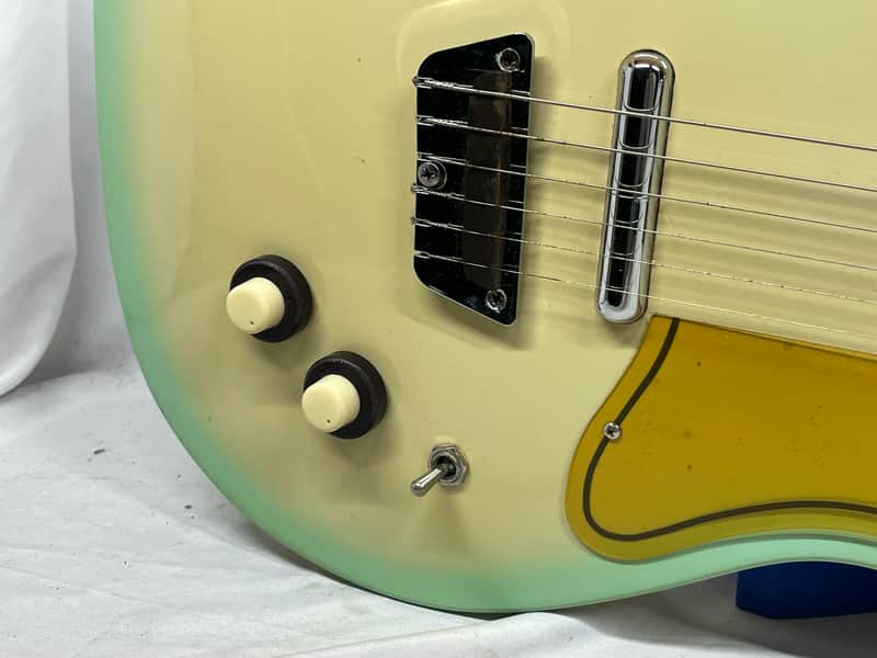 Danelectro 56-U2 Reissue Singlecut Electric Guitar - Image 5
