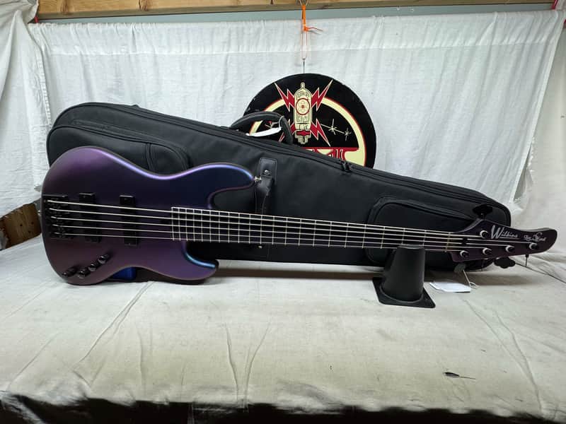 Wilkins LowEnd low end WLE 5-string Bass with Gig Bag