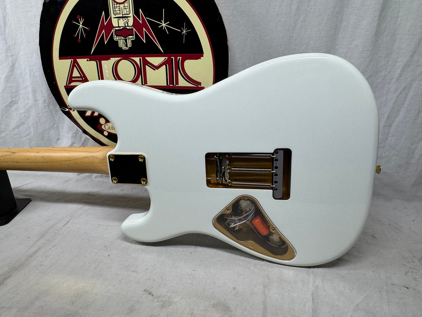 Fender MIJ Ken L’arc-en-Ci Signature Experiment #1 no. 1 Stratocaster Guitar with Case 2024 - Polar White / Maple neck