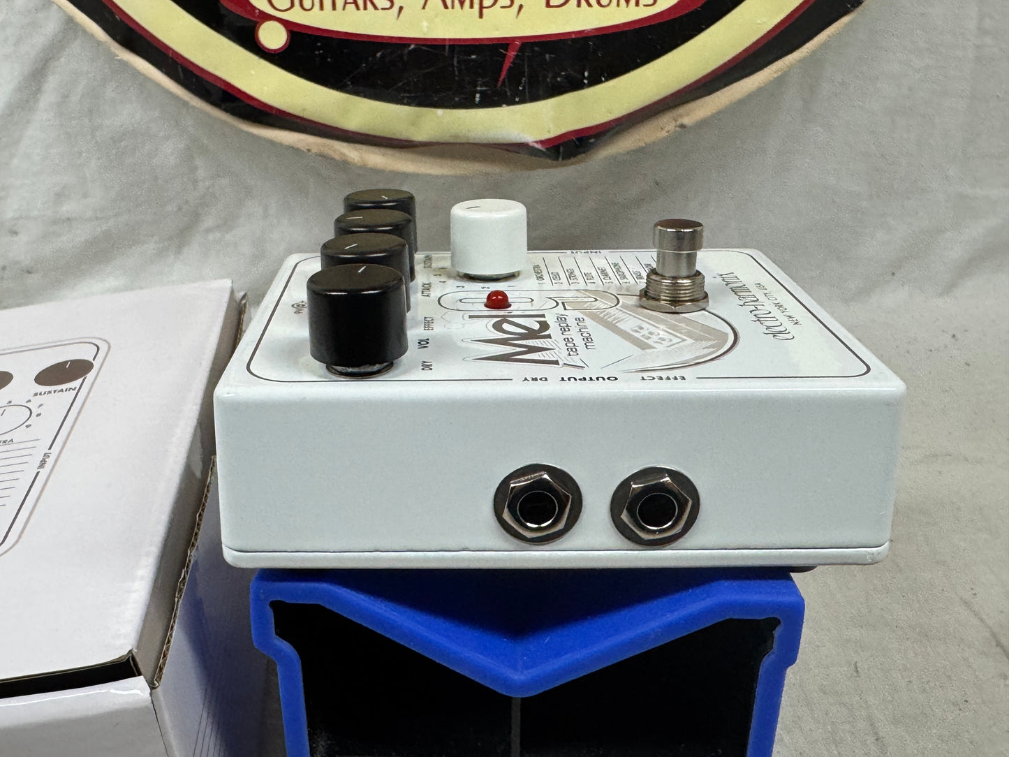 Electro-Harmonix Mel9 mel 9 Tape Replay Machine Guitar Synthesizer Pedal with Box