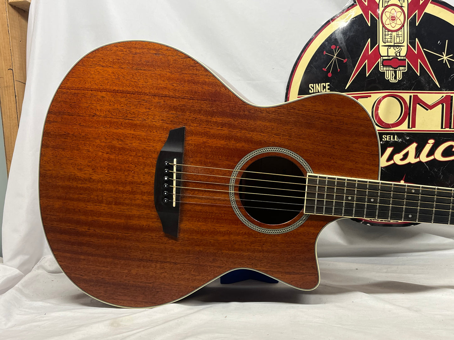 Orangewood Rey Mahogany Acoustic Guitar - Natural