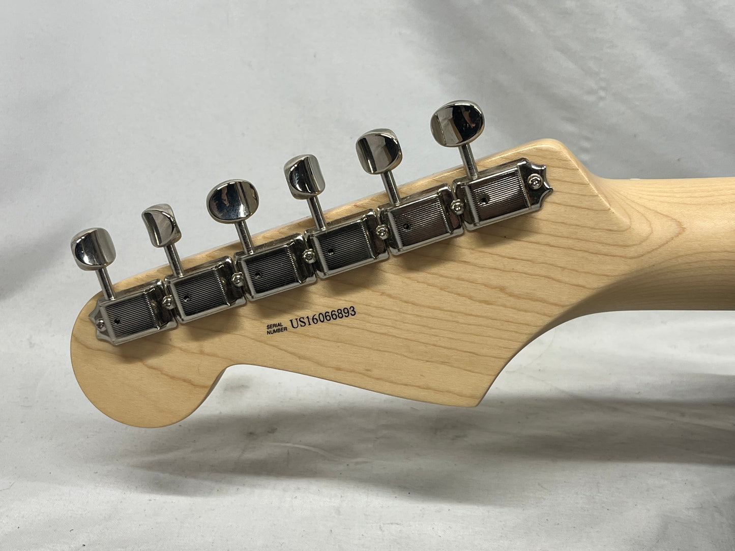 Fender Eric Clapton Signature Stratocaster Strat with Case - Pewter