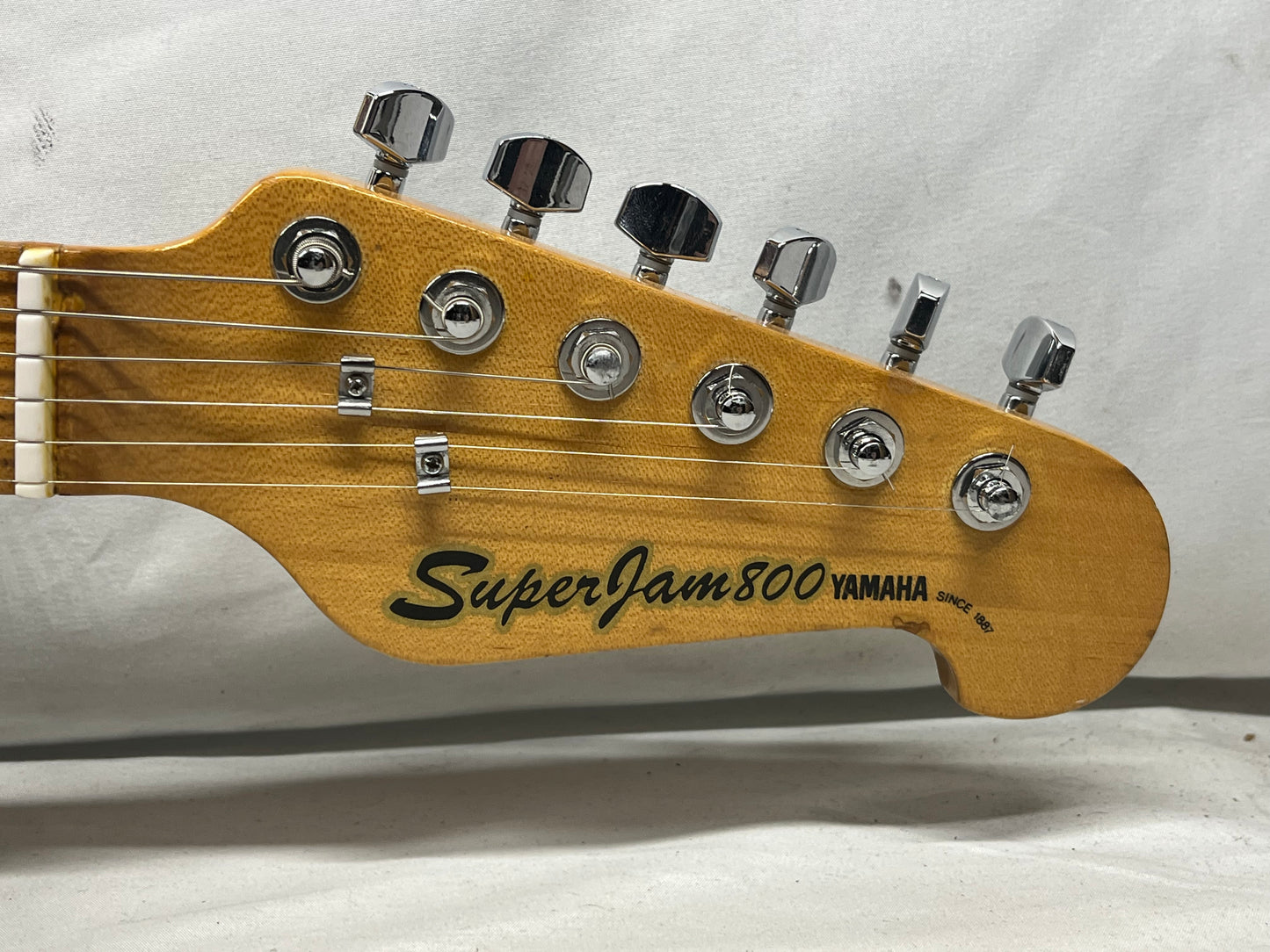 Yamaha SuperJam 800 Singlecut Electric Guitar