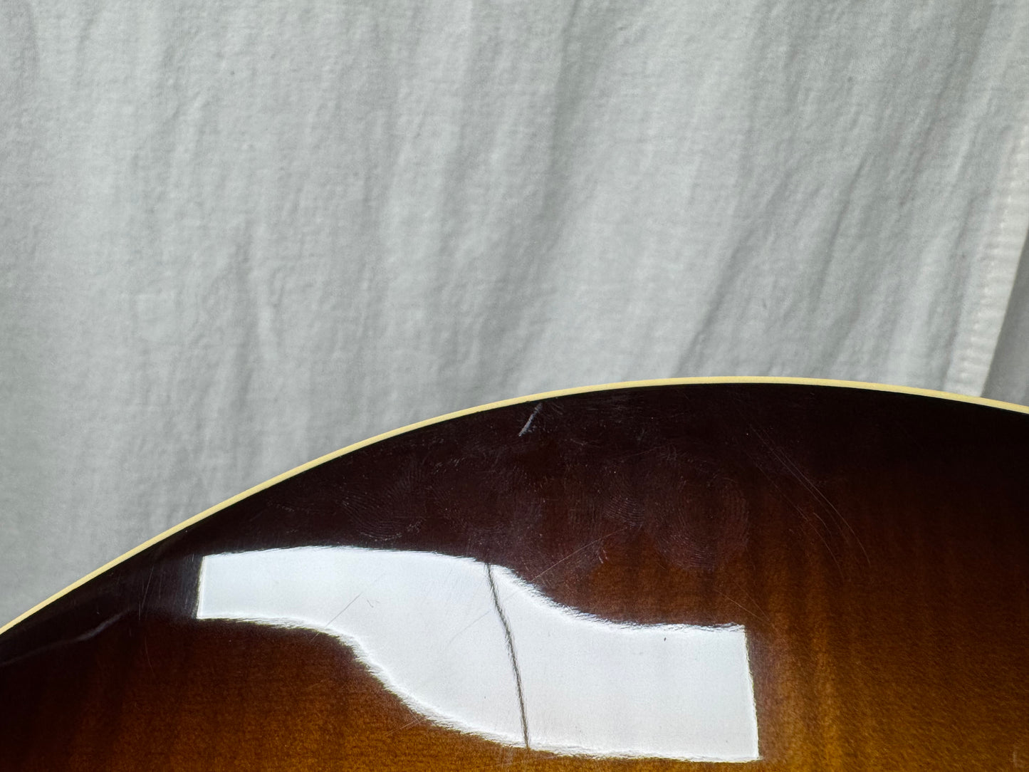 Yamaha SA2200 sa-2200 Semi-Hollowbody Guitar with Gator Case 2020